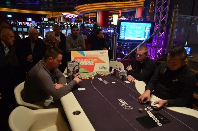 Heads up voor de titel | 2015/01 - Utrecht Poker Series - 700 eu Main Event 